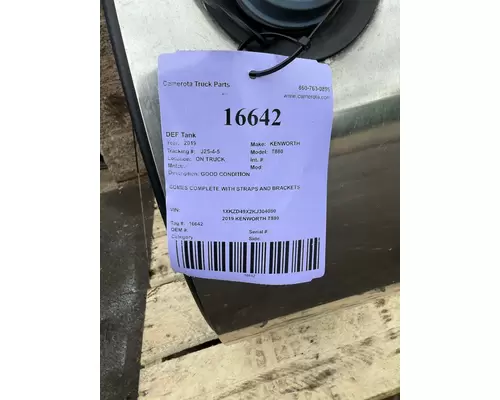 KENWORTH T880 DEF Tank
