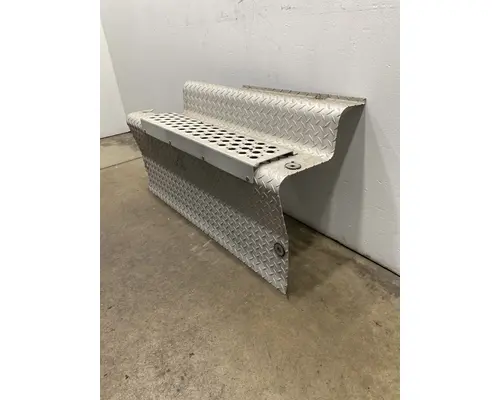 KENWORTH T880 DPF (Diesel Particulate Filter)