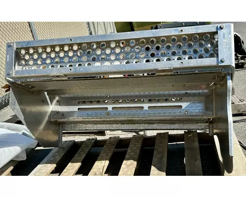 KENWORTH T880 DPF (Diesel Particulate Filter)