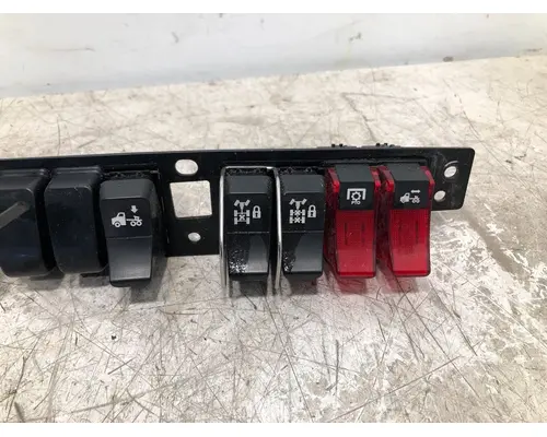 KENWORTH T880 Dash  Console Switch