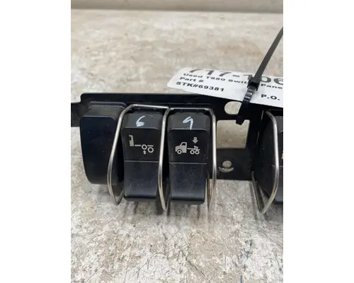 KENWORTH T880 Dash  Console Switch