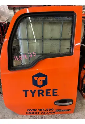 KENWORTH T880 Door Assembly, Front