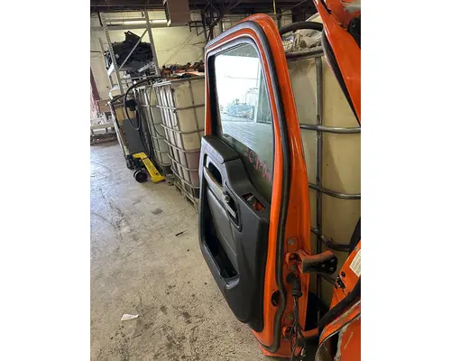 KENWORTH T880 Door Assembly, Front