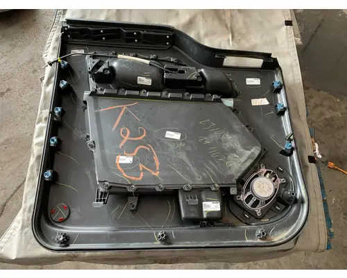 KENWORTH T880 Door Assembly, Front