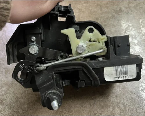 KENWORTH T880 Door Handle