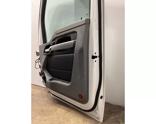 KENWORTH T880 Door