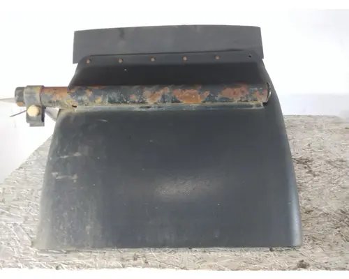 KENWORTH T880 FENDER, QUARTERHALF REAR