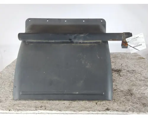 KENWORTH T880 FENDER, QUARTERHALF REAR