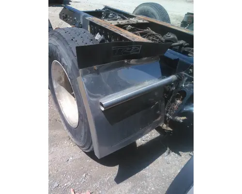 KENWORTH T880 FENDER, QUARTERHALF REAR