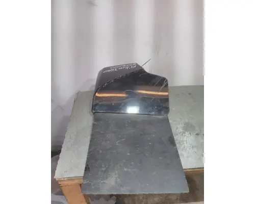 KENWORTH T880 FENDER EXTENSION