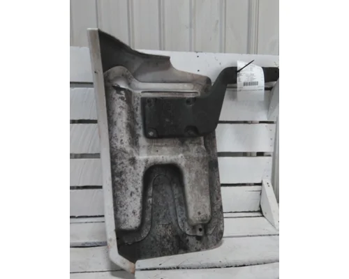 KENWORTH T880 FENDER EXTENSION