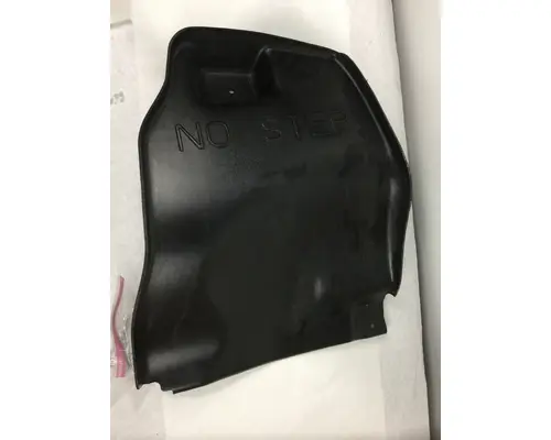 KENWORTH T880 FENDER-INNER
