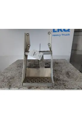 KENWORTH T880 FRAME STEP