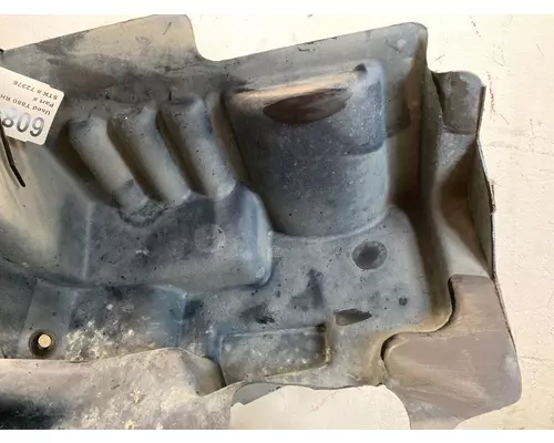 KENWORTH T880 Fender Extension