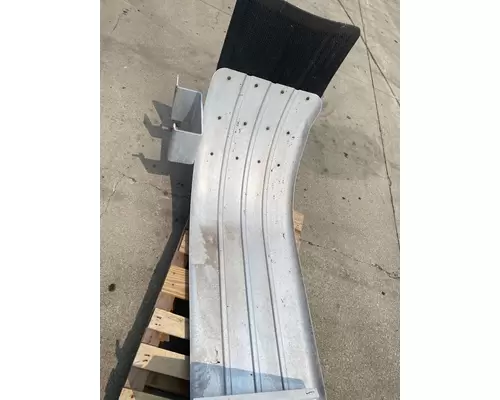 KENWORTH T880 Fender Extension