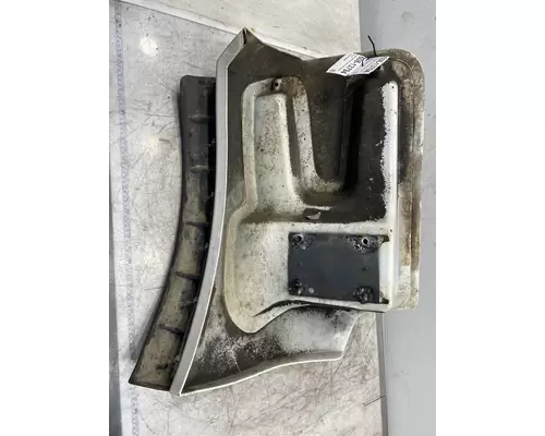 KENWORTH T880 Fender Extension
