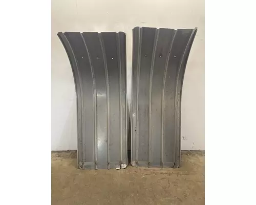 KENWORTH T880 Fender Extension