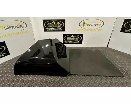 KENWORTH T880 Fender Extension