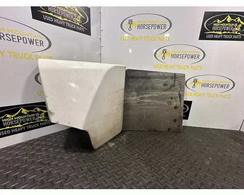 KENWORTH T880 Fender Extension