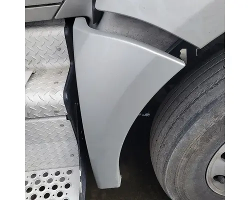 KENWORTH T880 Fender Extension
