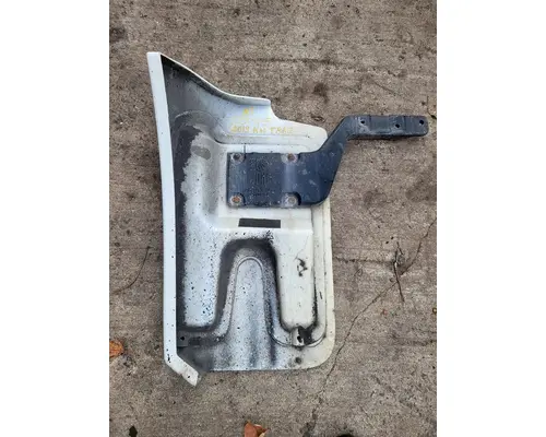 KENWORTH T880 Fender Extension