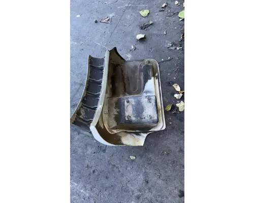 KENWORTH T880 Fender Extension