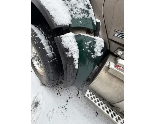 KENWORTH T880 Fender Extension