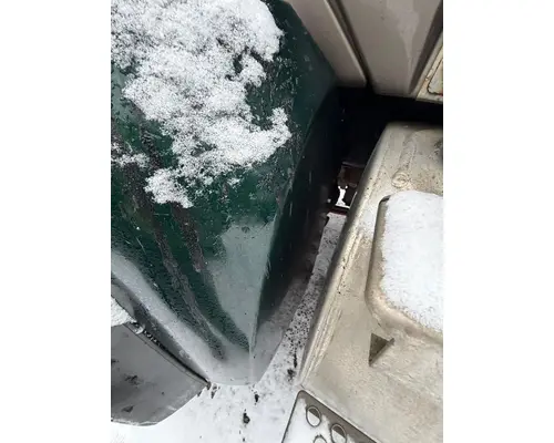 KENWORTH T880 Fender Extension