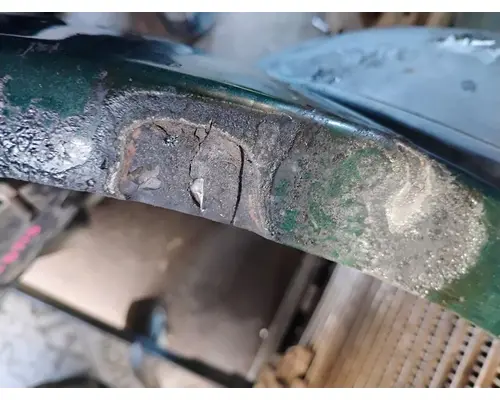 KENWORTH T880 Fender Extension