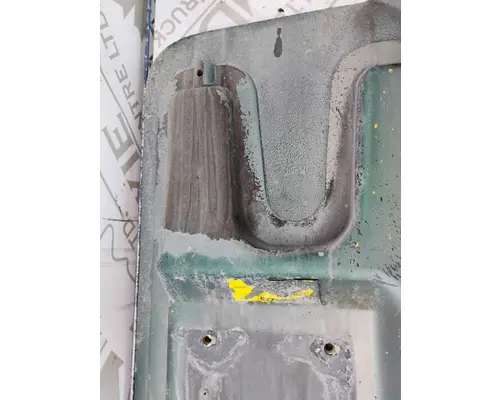 KENWORTH T880 Fender Extension