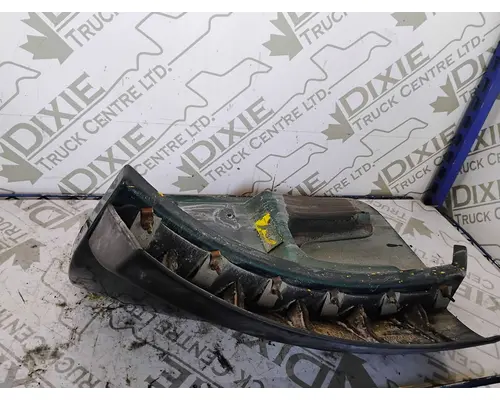 KENWORTH T880 Fender Extension