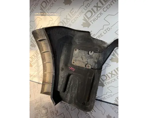 KENWORTH T880 Fender Extension