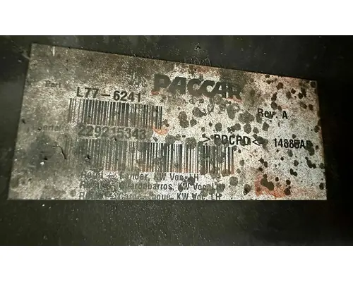 KENWORTH T880 Fender