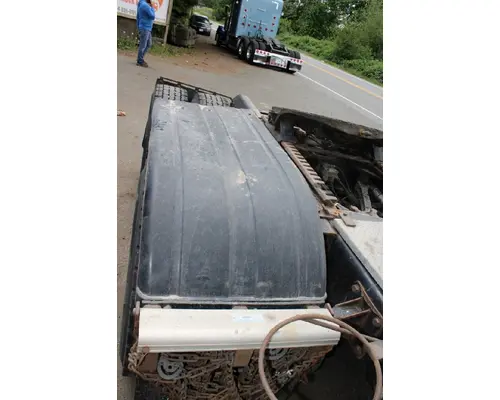 KENWORTH T880 Fender