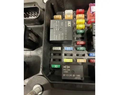 KENWORTH T880 Fuse Box