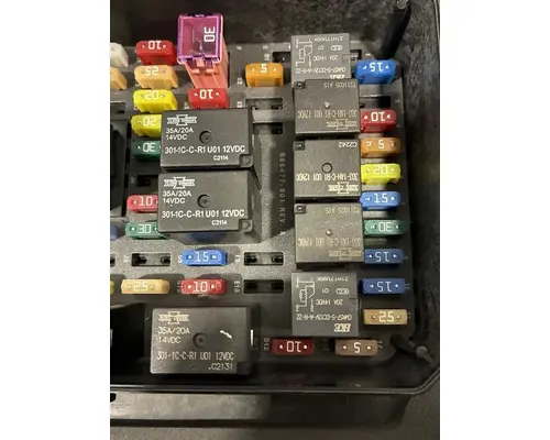 KENWORTH T880 Fuse Box