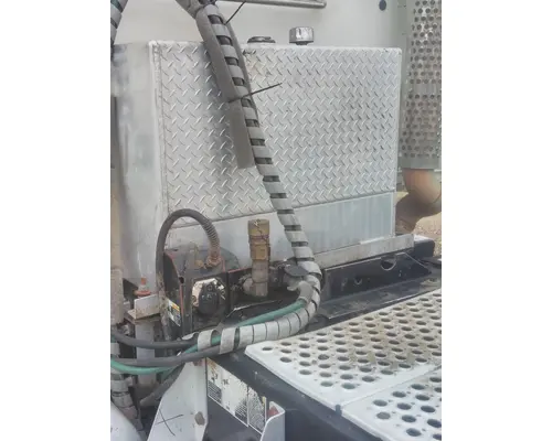KENWORTH T880 HYDRAULIC TANK