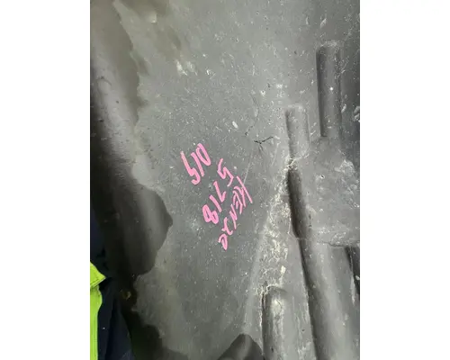 KENWORTH T880 Inner Fender