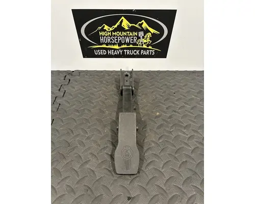 KENWORTH T880 Latches and Locks