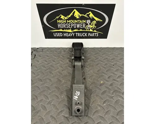 KENWORTH T880 Latches and Locks