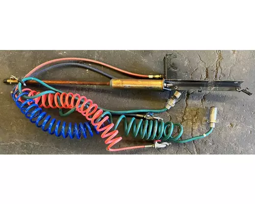 KENWORTH T880 POGO stick, Airelectrical line mount