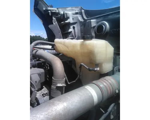 KENWORTH T880 RADIATOR OVERFLOW TANK