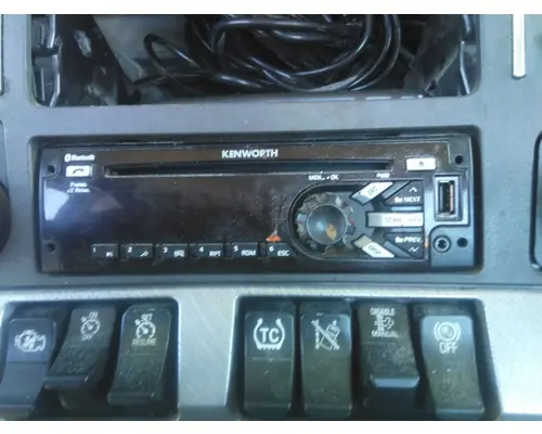 KENWORTH T880 RADIO AMFMBLUETOOTH