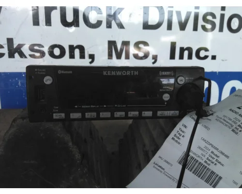KENWORTH T880 RADIO AMFMBLUETOOTH