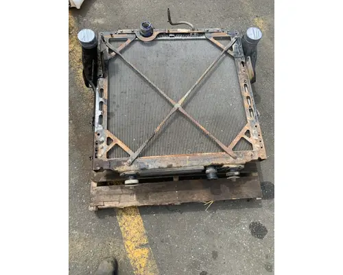 KENWORTH T880 Radiator