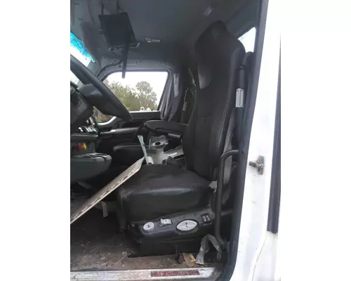 KENWORTH T880 SEAT, FRONT