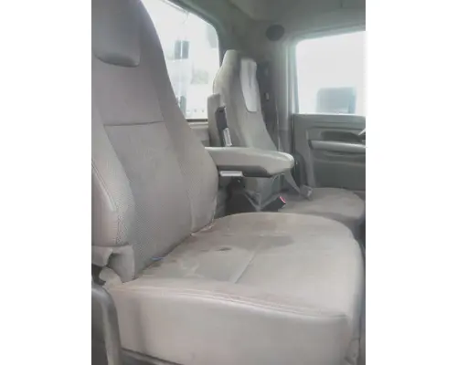 KENWORTH T880 SEAT, FRONT