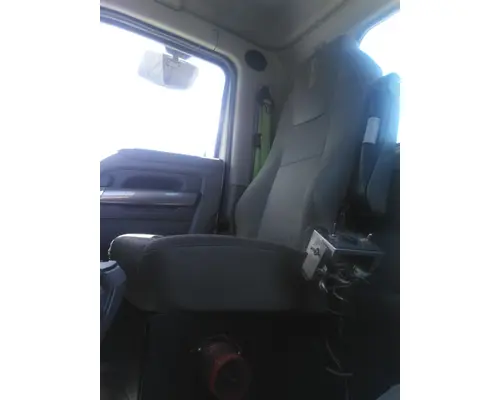 KENWORTH T880 SEAT, FRONT