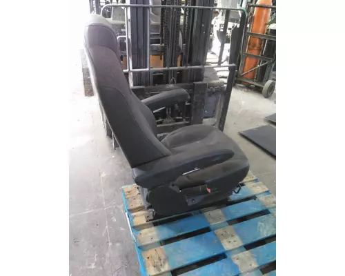 KENWORTH T880 SEAT, FRONT