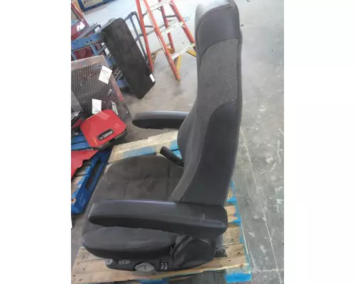 KENWORTH T880 SEAT, FRONT